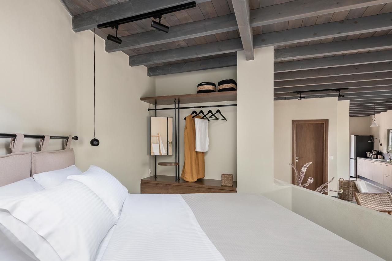 Velanis Ηouse, Style Into Nature - Secluded Kíssamos Extérieur photo
